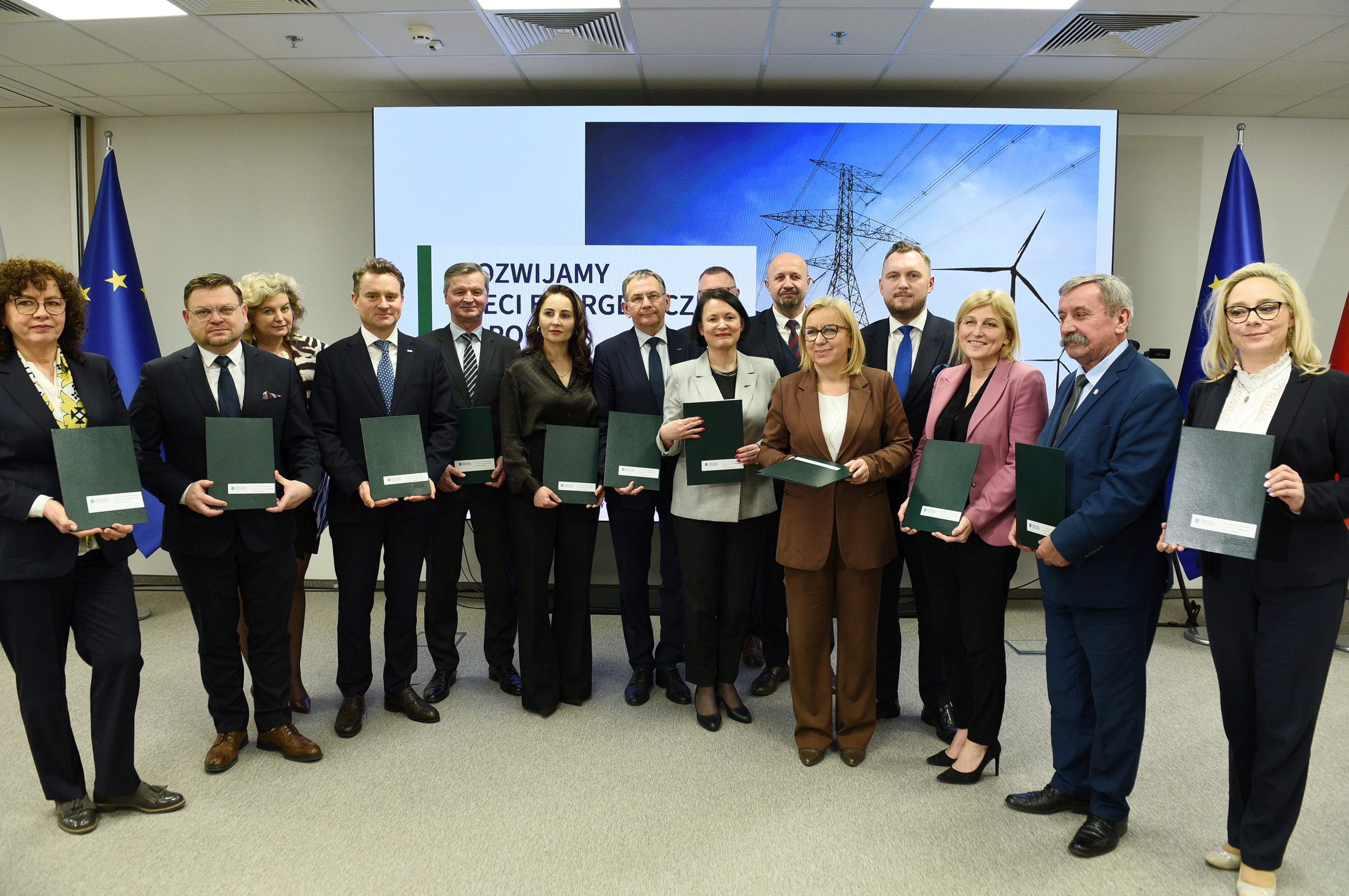 podpisanie-umow-na-dofinansowanie-modernizacji-sieci-dystrybucyjnej_2