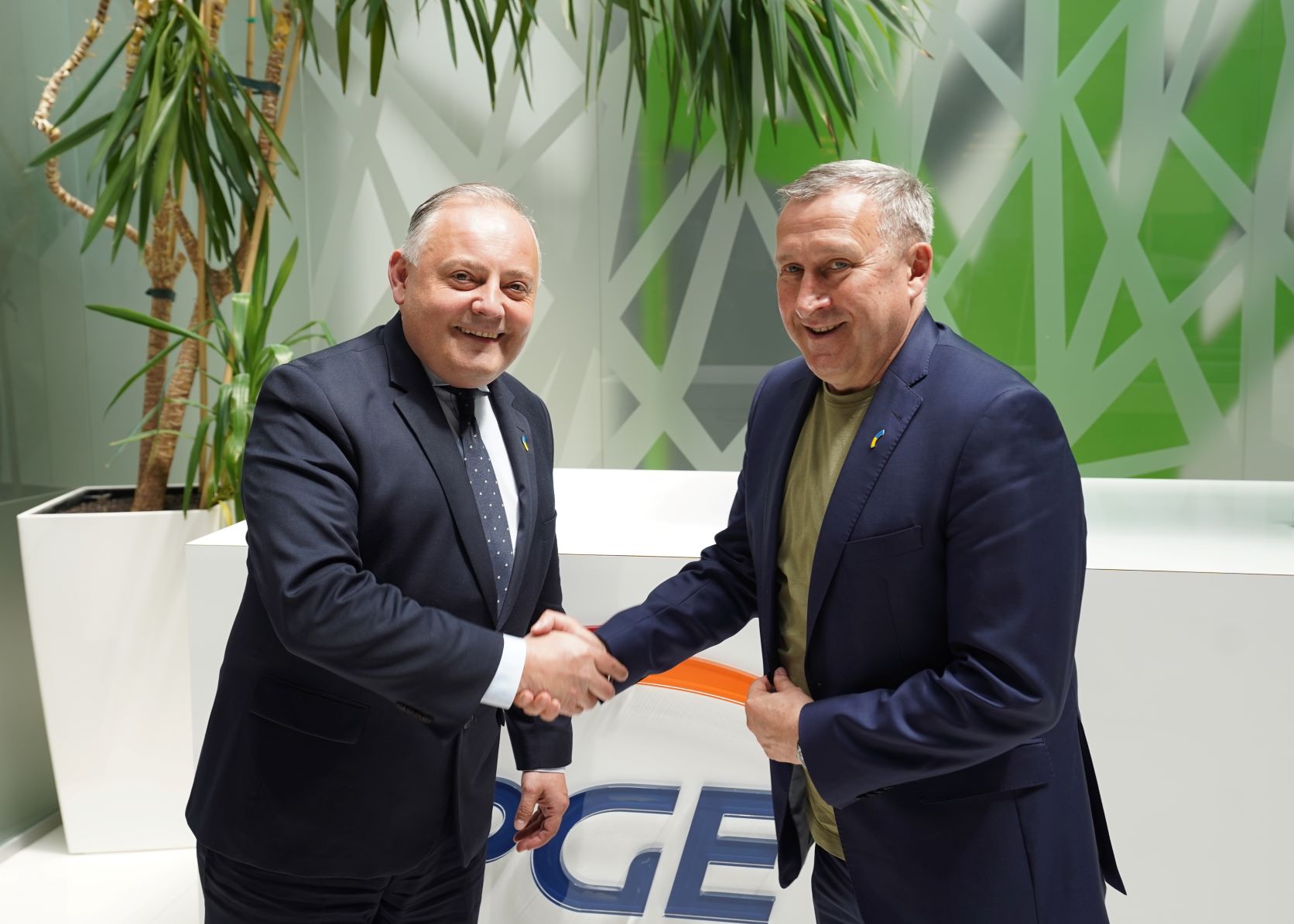 Będziemy wspierać odbudowującą się Ukrainę. Spotkanie prezesa PGE  z ambasadorem Ukrainy