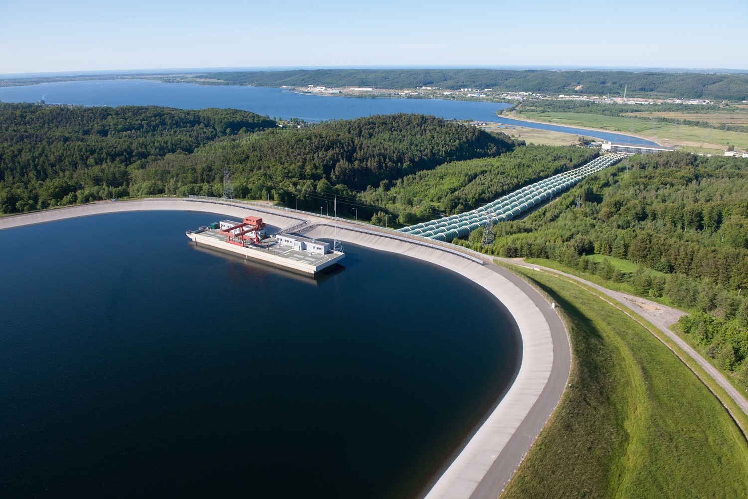 PGE podpisała z LG Energy Solution Wrocław umowę na budowę jednego z największych magazynów energii elektrycznej w Europie